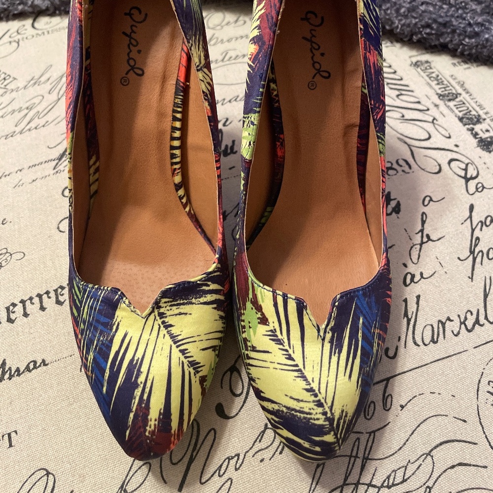 Floral pumps